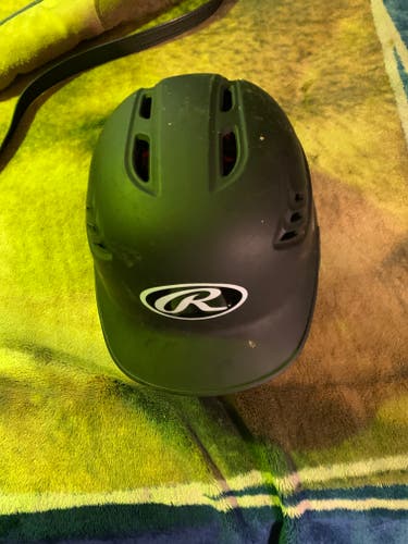 Used 6 3/4 Rawlings Batting Helmet