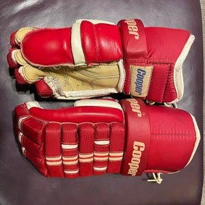 Cooper Red Wings (RWP) Vintage 80s Hockey gloves /16” BDP model
