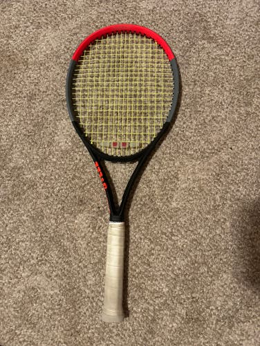 Like New Wilson Clash 100 Pro 4 1/2” Tennis Racquet