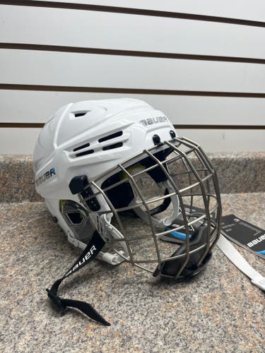 New Small Bauer Re-Akt Combo Helmet