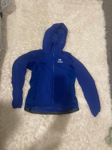 Women’s M Arc’teryx jacket like new