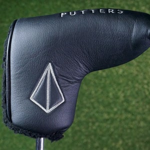 PYRAMID PUTTERS BLADE PUTTER GOLF HEADCOVER ~ L@@K!!