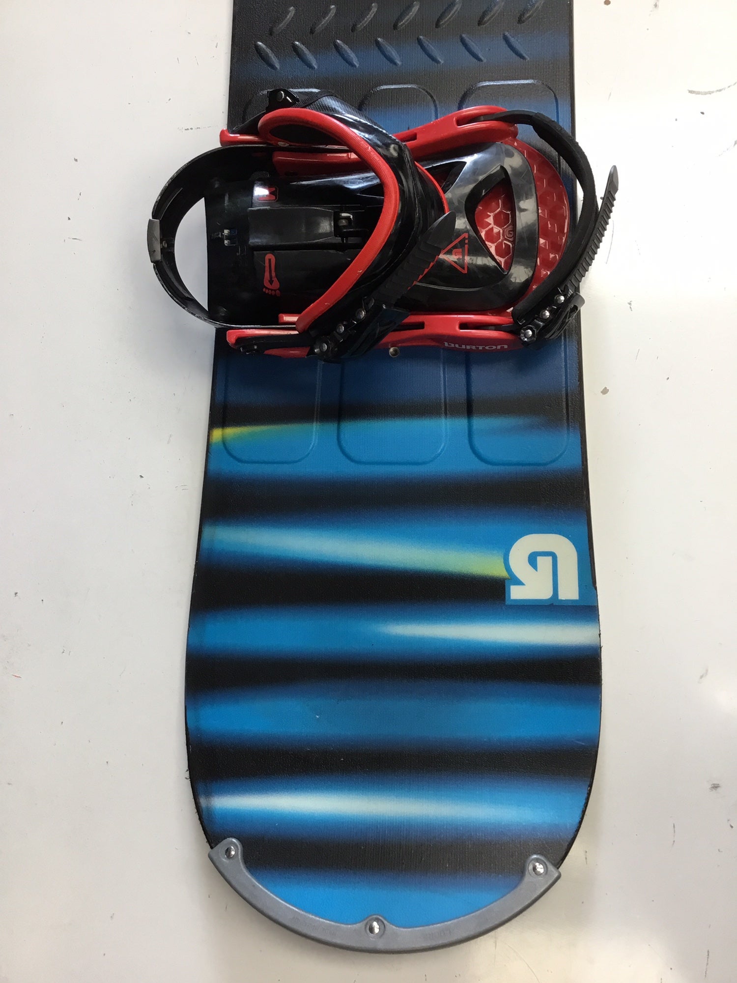 150 Burton LTR snowboard w binding SidelineSwap