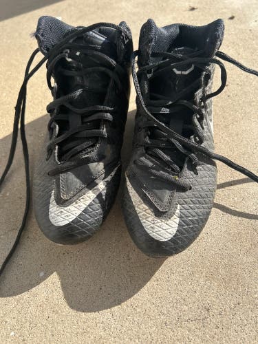 Nike Football cleats YOUTH 4.5