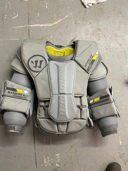 Used Large Warrior G2 Classic Pro Goalie Chest Protector