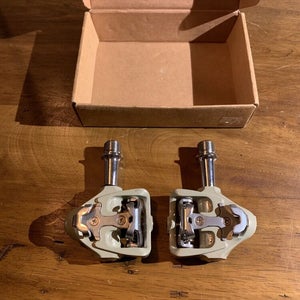 Rare Vuelta Pedals Promotional With SPD Clips
