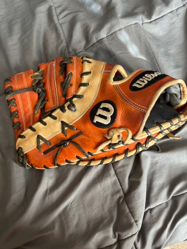 A2K Left Hand Throw 1st Base Mitt