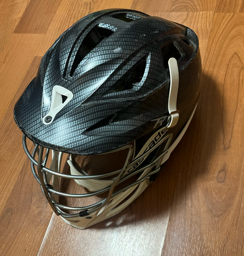 Used Cascade R Helmet Carbon Fiber