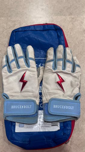 Youth Bruce bolt batting gloves