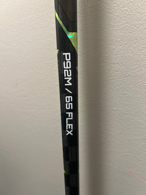 Bauer agent hockey stick p92m 65 flex.