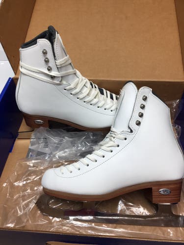 Riedell Stride Ladies Size 4 1/2 Nar Figure Skate