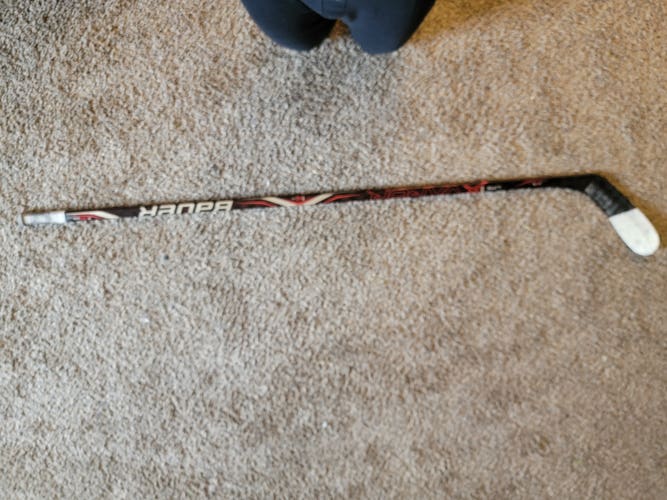 Used Senior Bauer Right Handed Vapor 1X Lite Hockey Stick P28 Pro Stock