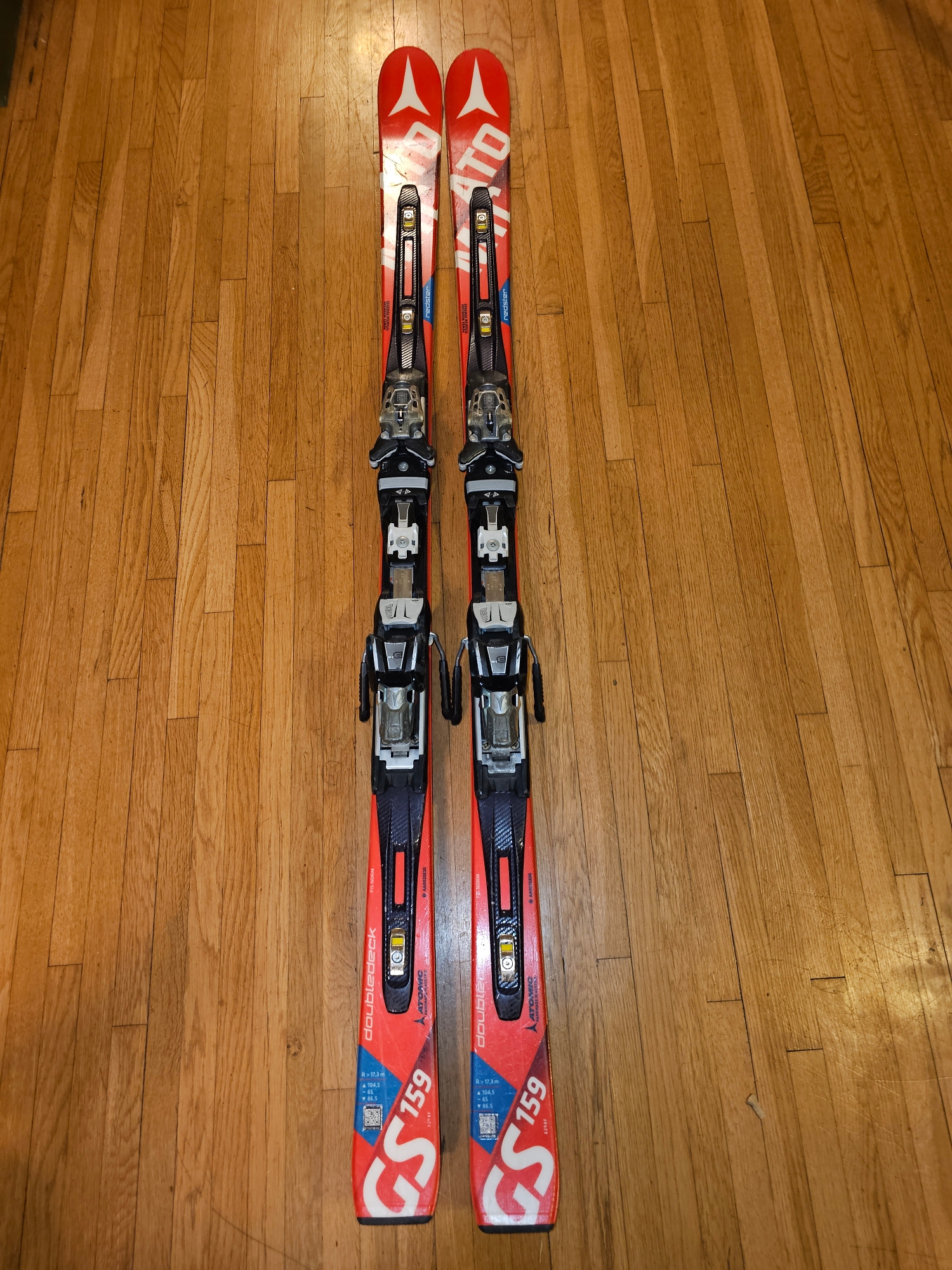 Used Unisex Atomic 159 cm Racing Redster FIS GS Skis With Bindings Max Din 10