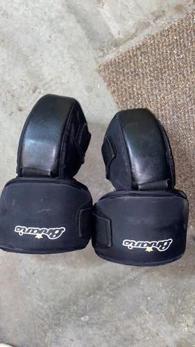 Goalie knee pads