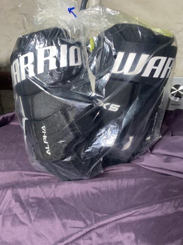 New Warrior Alpha DX5 Gloves 14”