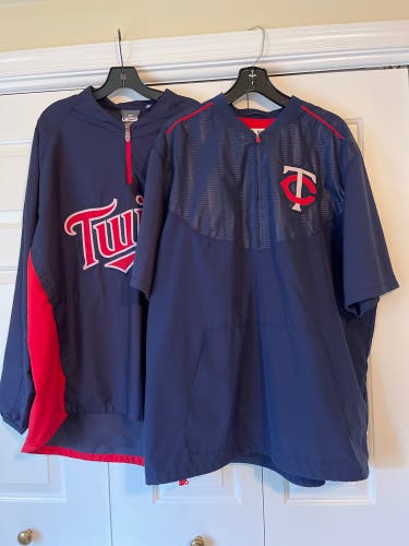 Minnesota Twins bundle of two Majestic jackets for deerjt