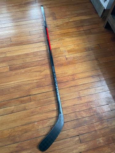 New Left Hand P88 Vapor Team Hockey Stick