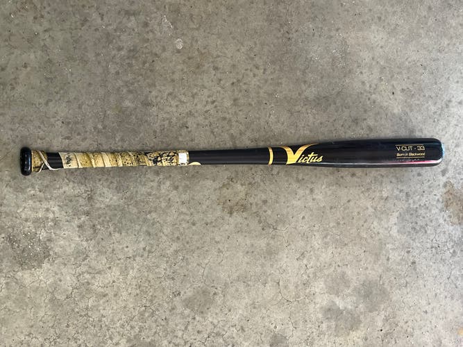 2023 Wood (-3) 30 oz 33" V-Cut Bat