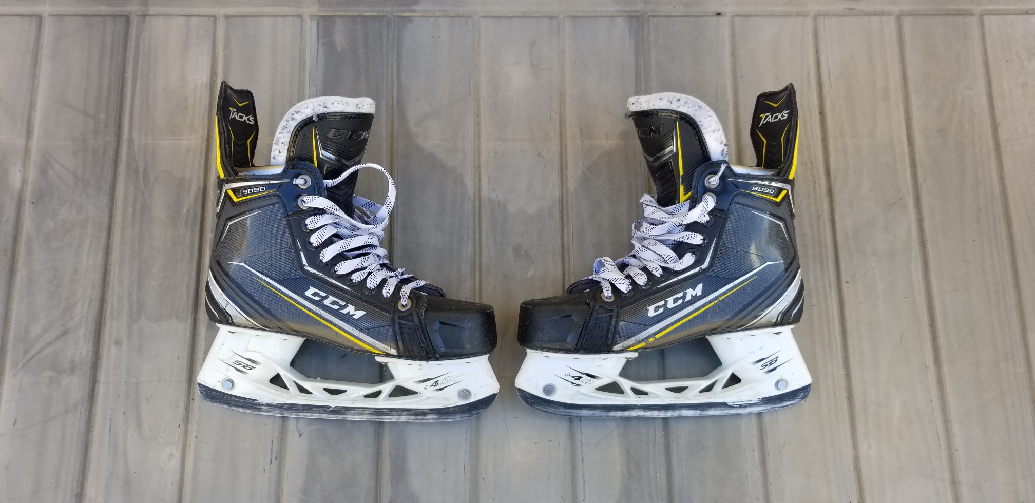 CCM 9090 Tacks Ice Hockey Skates 6.5D