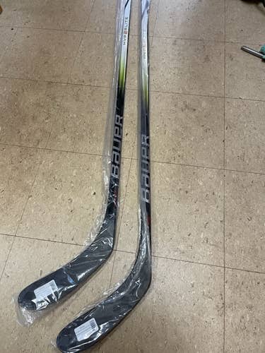 New Senior Bauer Right Handed Vapor Hyperlite 2 Hockey Stick P28 2 pack