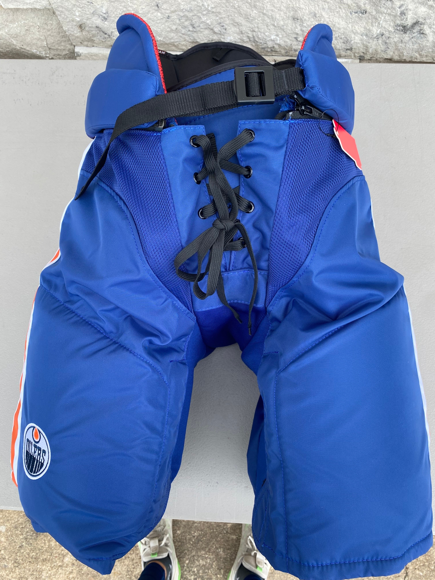 CCM HP45 Pro Stock Hockey Pants Royal Blue Oilers 8312