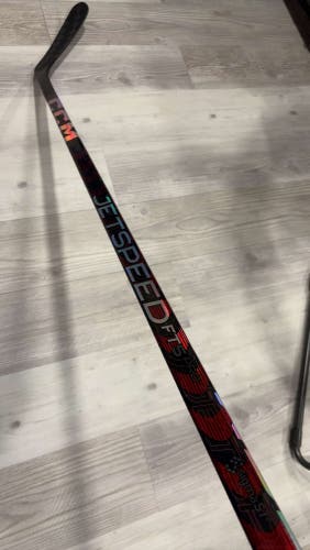 Senior Right Handed P90  JetSpeed FT5 Pro Hockey Stick