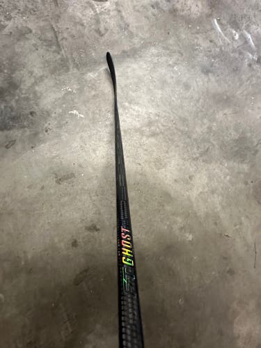 Senior Right Handed P29  FT Ghost Hockey Stick
