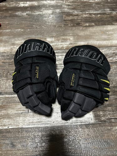 Rare WarriorVIP Alpha DX gloves size 13
