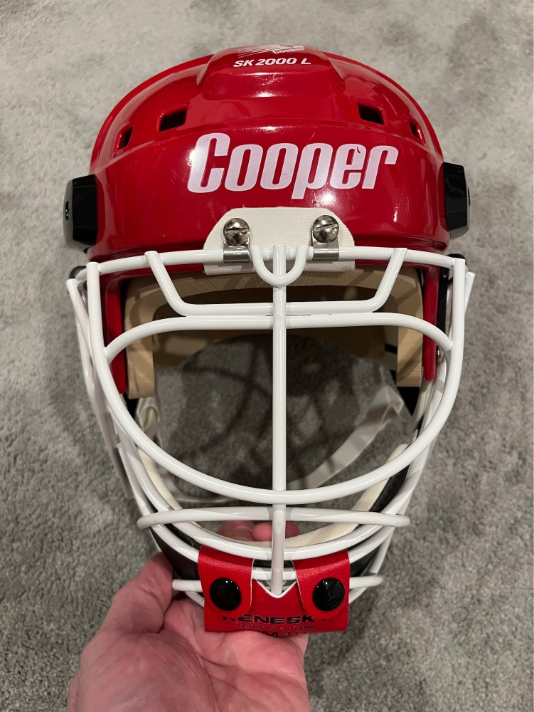 Cooper Sk2000 Goalie Helmet