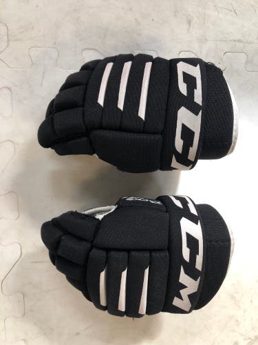 Youth CCM 8"  Gloves