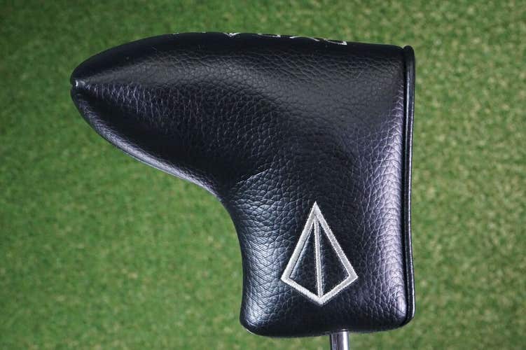 PYRAMID PUTTERS BLADE PUTTER GOLF HEADCOVER