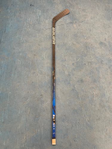 Used Right Handed P92M Pro Stock Nexus Geo Hockey Stick