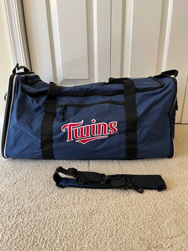 New MLB Minnesota Twins Duffle Bag