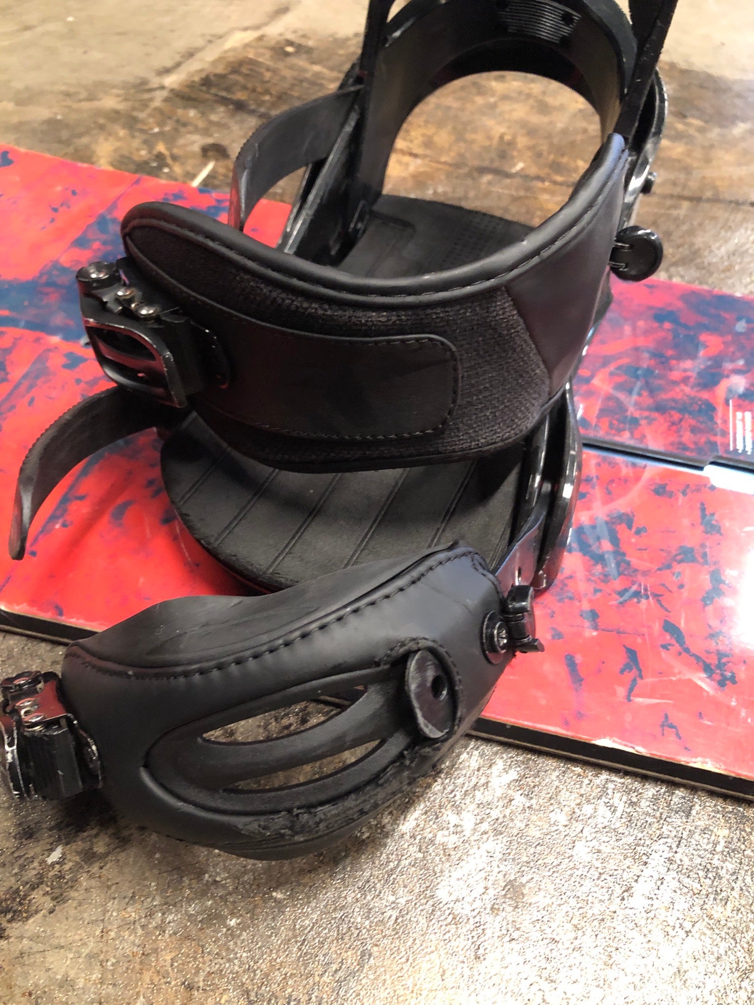 BURTON DESCENDANT 148× BURTON CUSTOM M 1079310500055W_1.png