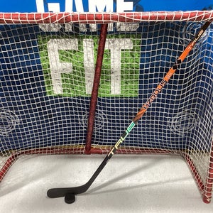 Senior New Right Hand True Hzrdus 9X Hockey Stick TC4- 85 Flex