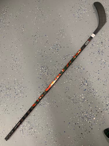 Senior Right Handed P92M  Code V Hockey Stick