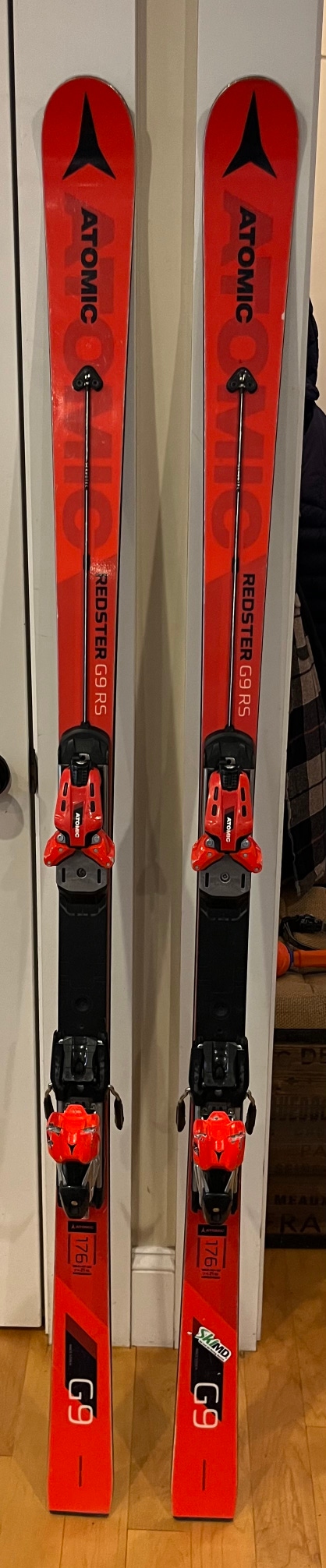 Used Atomic WC 176 cm Racing Redster G9 RS Skis With WC Bindings