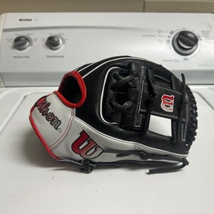 Wilson a2000 Blk/red/wht 11.75 FSOT