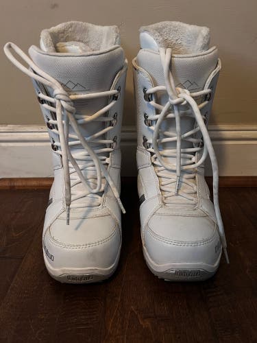 Women's Size 9.5 (Women's 10.5) Thirty Two Snowboard Boots