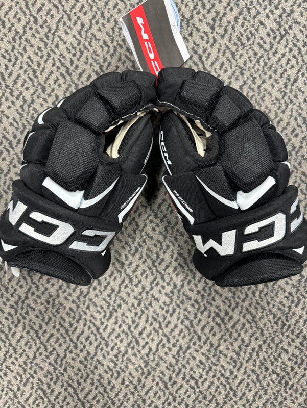 CCM Black FT6 13” gloves