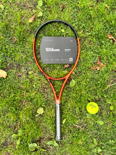 New Unisex Wilson Burn 100 ULS Tennis Racquet