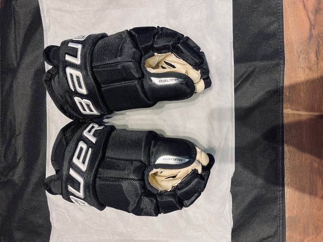 • NEW • Bauer Gloves- Vapor Pro Team