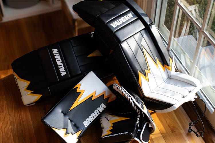 Vaughn Goalie V9 33” +2” Goalie Set Pro Senior