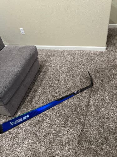 Right Handed Pro Stock Bauer Nexus Sync Hockey Stick