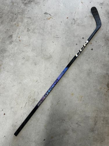New CCM Trigger 8 Pro Hockey Stick (LH 75F P29)