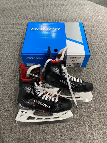 Bauer Vapor X4 Hockey Skates