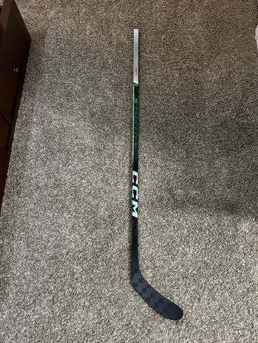 Senior Left Hand P28 75 flex Jetspeed FT6 Pro Hockey Stick