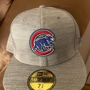 Chicago Cubs New Era MLB Clubhouse Fitted Hat 7 3/8
