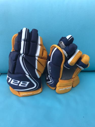 Bauer Vapor X850 Lite 12” hockey gloves