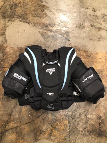 Used Senior Large Vaughn Ventus LT90 Goalie Chest Protector Pro Stock
